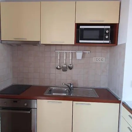 Nikolina Apartment